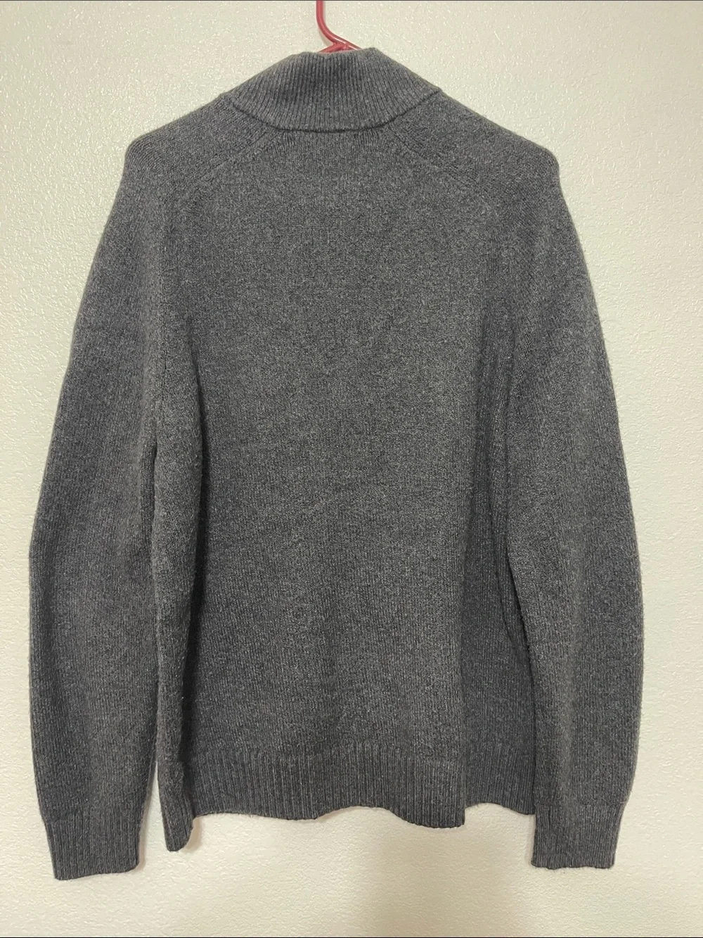 Banana Republic Men's Gray Sweater